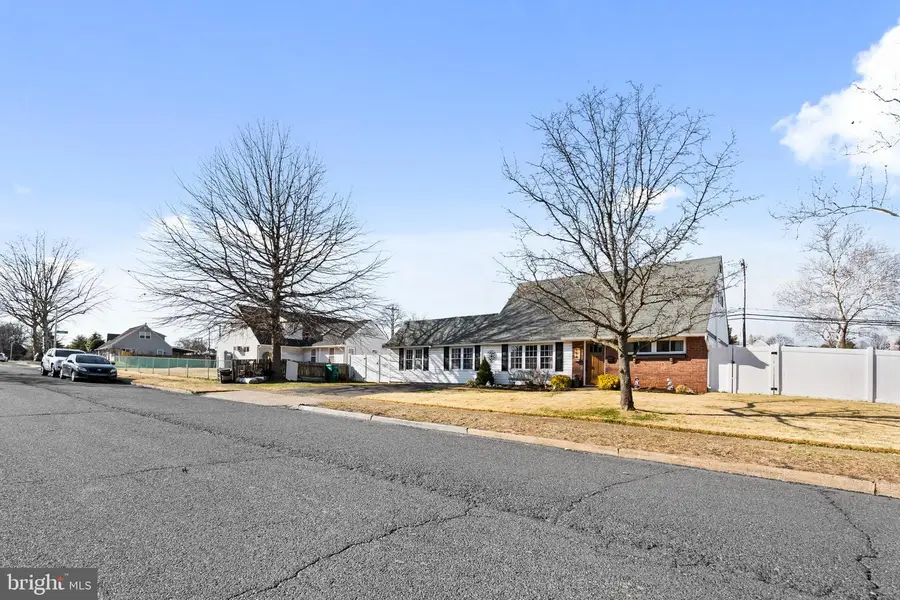 194 Cobalt Ridge Dr S #s, Levittown, PA 19057 - #2