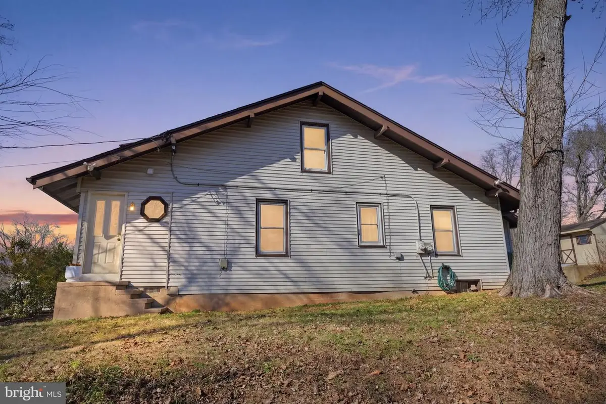 4400 Newportville Rd, Levittown, PA 19056 - #1