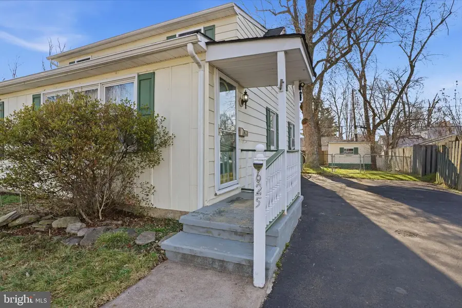 625 Hillcrest Ave, Morrisville, PA 19067 - #3