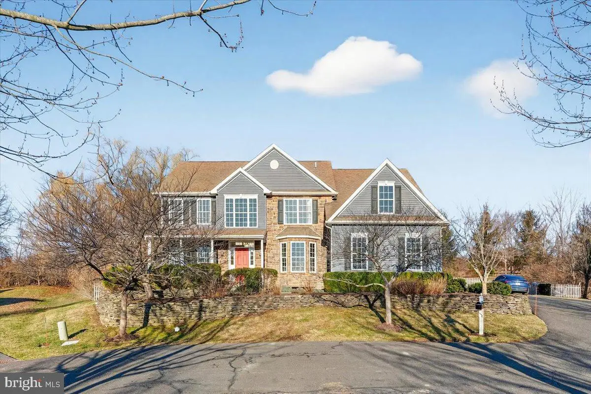 4215 Ferguson Dr, Doylestown, PA 18902 - #1