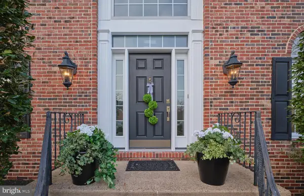 1052 S Kimbles Rd, YARDLEY, PA 19067