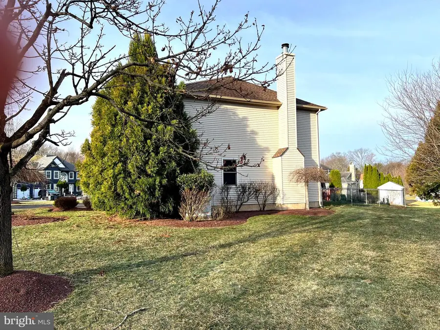 621 Nicole Dr, Southampton, PA 18966 - #3