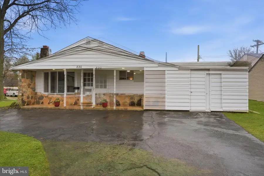 820 Auburn Rd, Fairless Hills, PA 19030 - #2