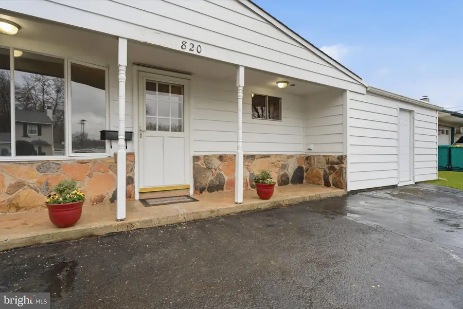 820 Auburn Rd, Fairless Hills, PA 19030 - #3