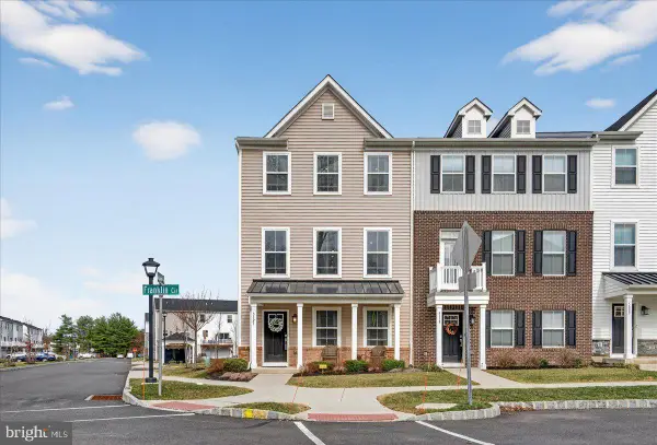 5121 Franklin Cir, PIPERSVILLE, PA 18947