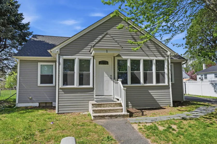 1 W Post Rd, Morrisville, PA 19067 - #2