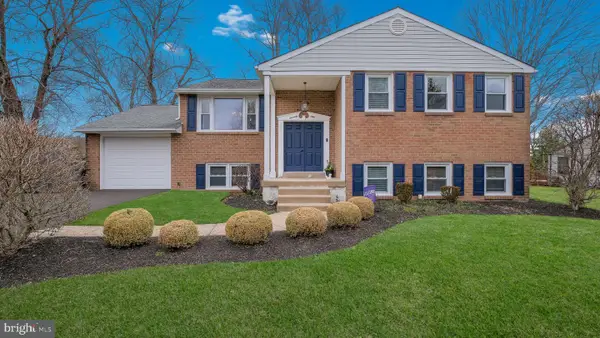 79 W Buttonwood Dr, CHURCHVILLE, PA 18966