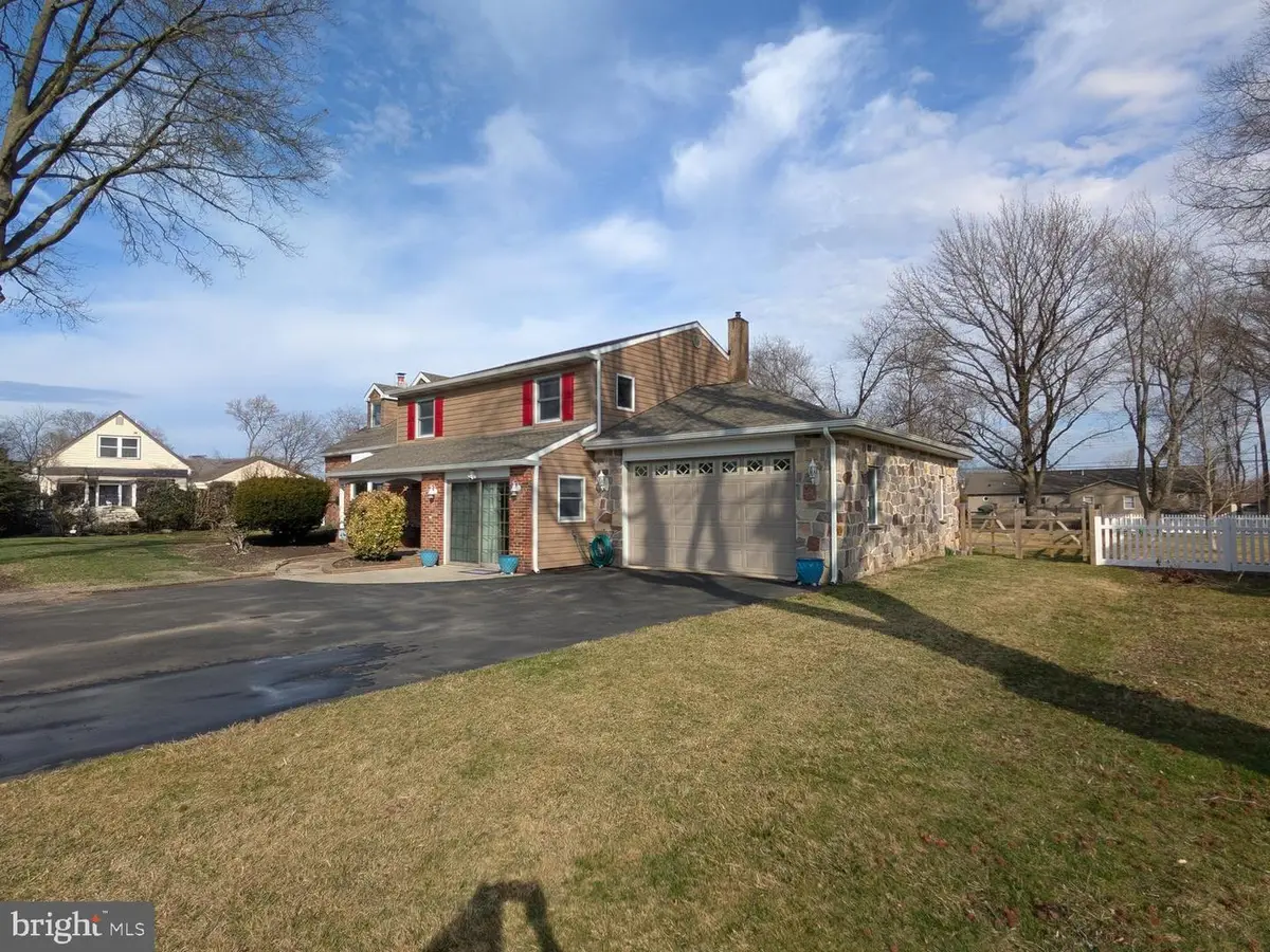 4901 Reedman Ave, Bensalem, PA 19020 - #1