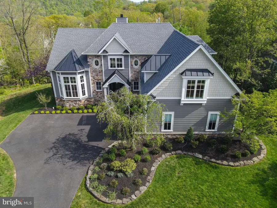 111 Pinewood Cir, New Hope, PA 18938 - #3