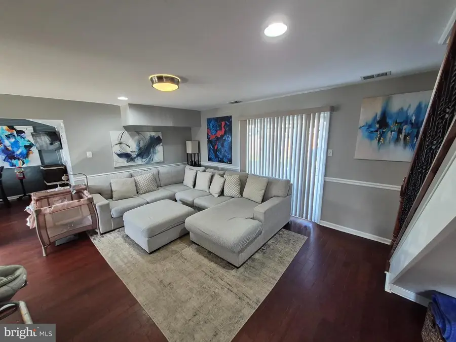 45 Coral Ln, Levittown, PA 19055 - #3