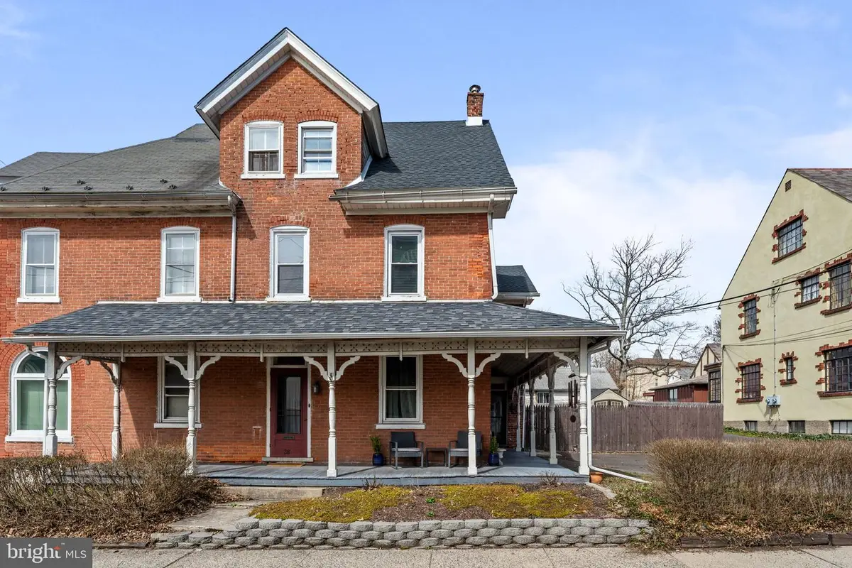 28 S 5th St, Perkasie, PA 18944 - #1