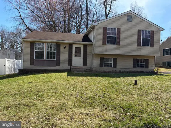 5783 Michael Dr, BENSALEM, PA 19020