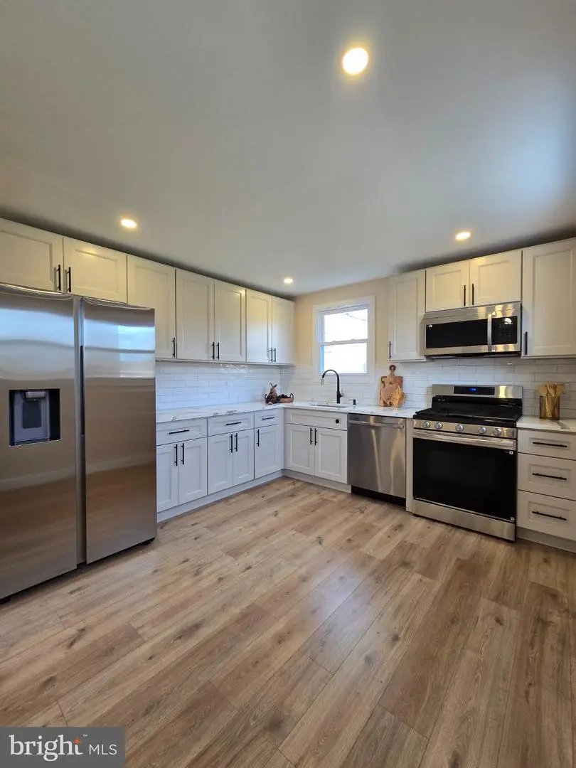 210 Barbara Ln, Warminster, PA 18974 - #3