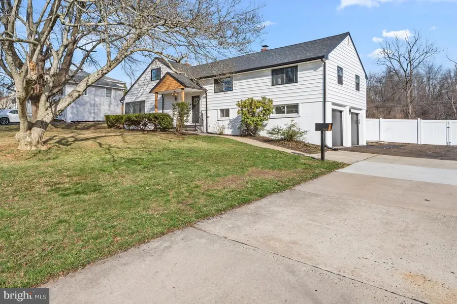 549 Austin Dr, Fairless Hills, PA 19030 - #2