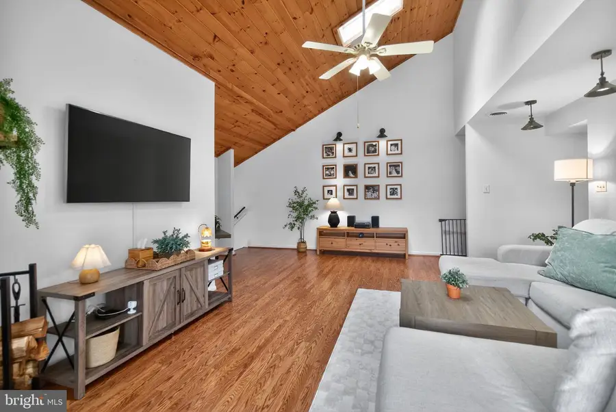 860 Patrick Pl, Chalfont, PA 18914 - #2