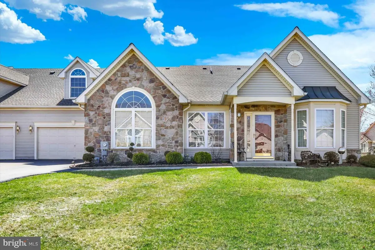 240 Shady Brook Dr #270, Langhorne, PA 19047 - #1