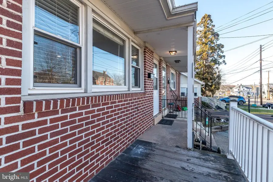 414 S Main St, Sellersville, PA 18960 - #2