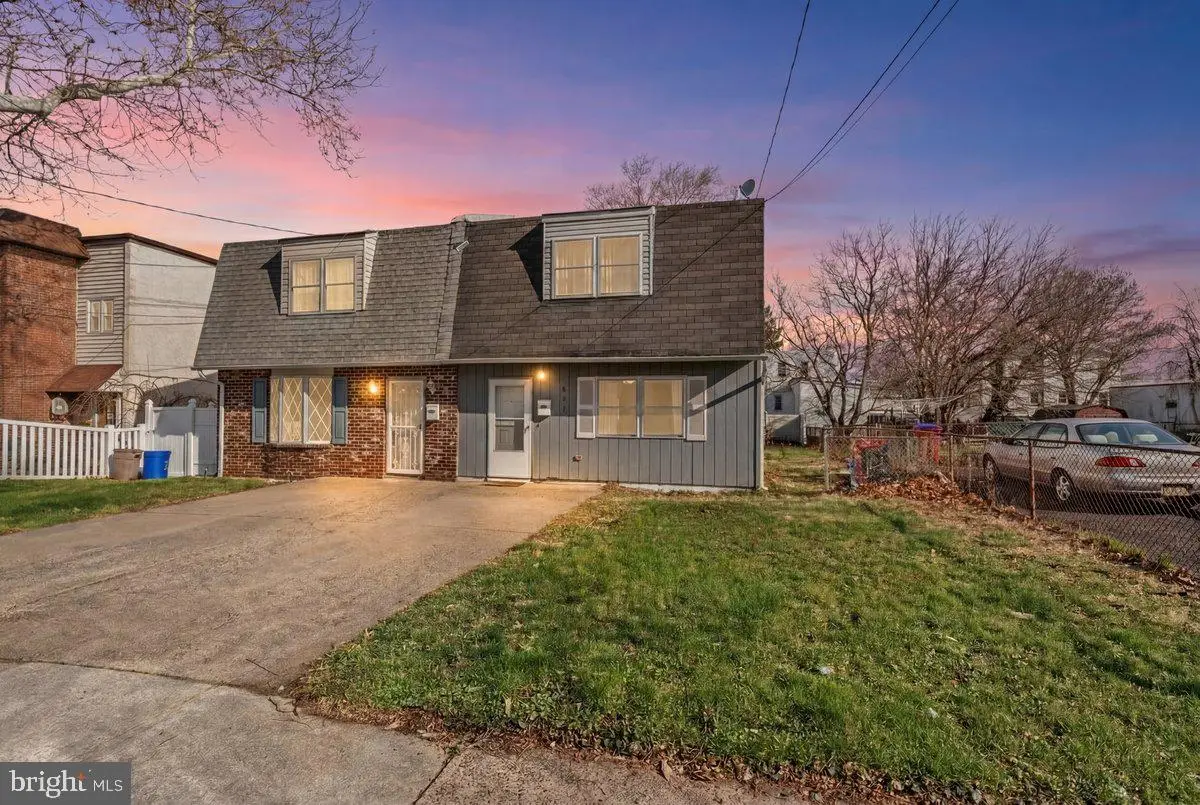 813 4th Ave, Bristol, PA 19007 - #1