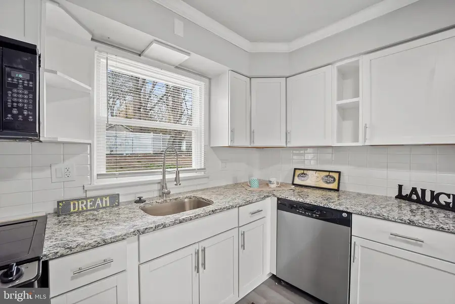 276 Clymer Ave, Morrisville, PA 19067 - #2