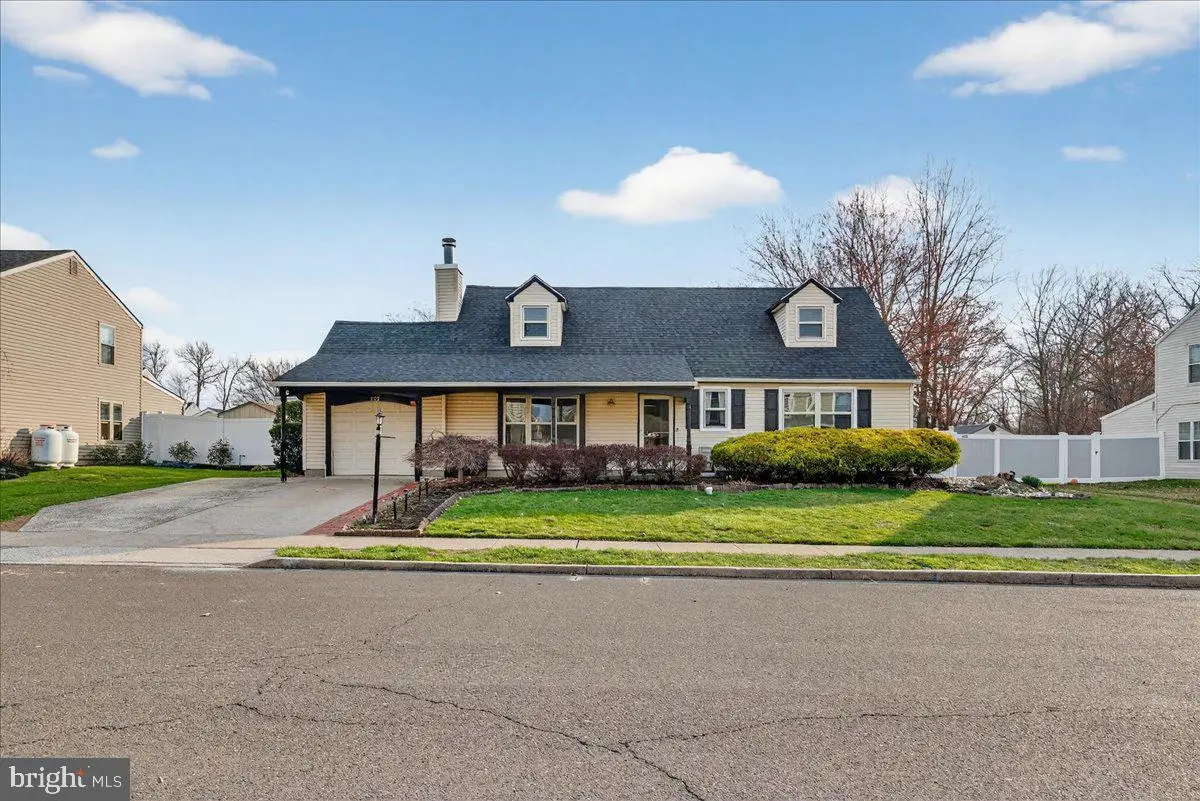 502 Anne Ln, Fairless Hills, PA 19030 - #1