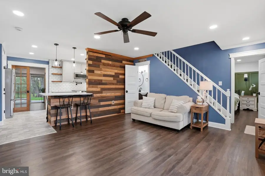 157 Mill Dr, Levittown, PA 19056 - #3