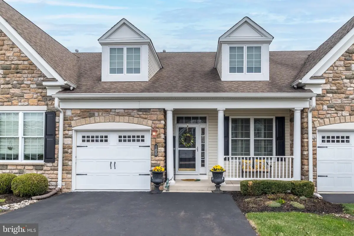 100 Reagan Dr, Sellersville, PA 18960 - #1