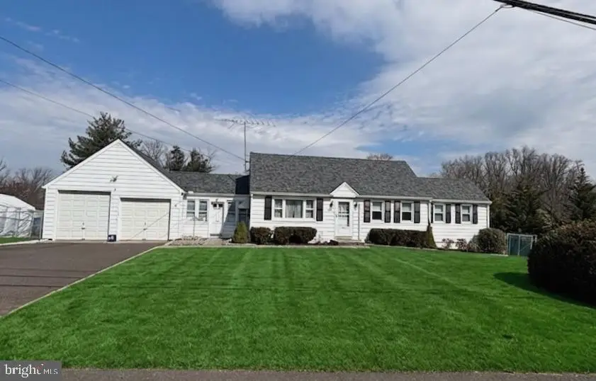 4668 Grandview Ave, Bensalem, PA 19020 - #1