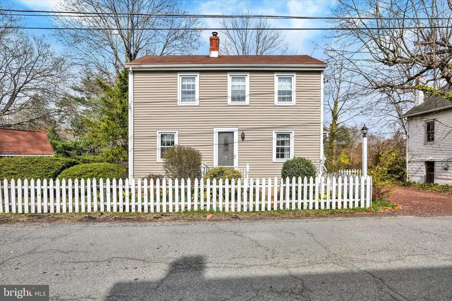 40 S Canal St, Yardley, PA 19067 - #2