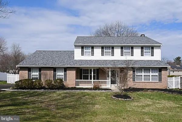 670 Amalie Ln, SOUTHAMPTON, PA 18966