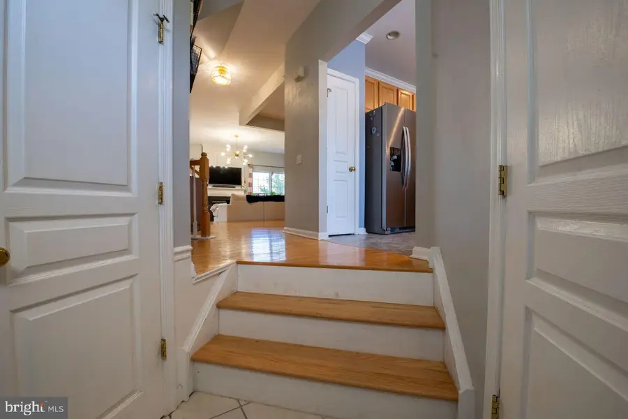 15 Charter Oak Ct, Doylestown, PA 18901 - #2