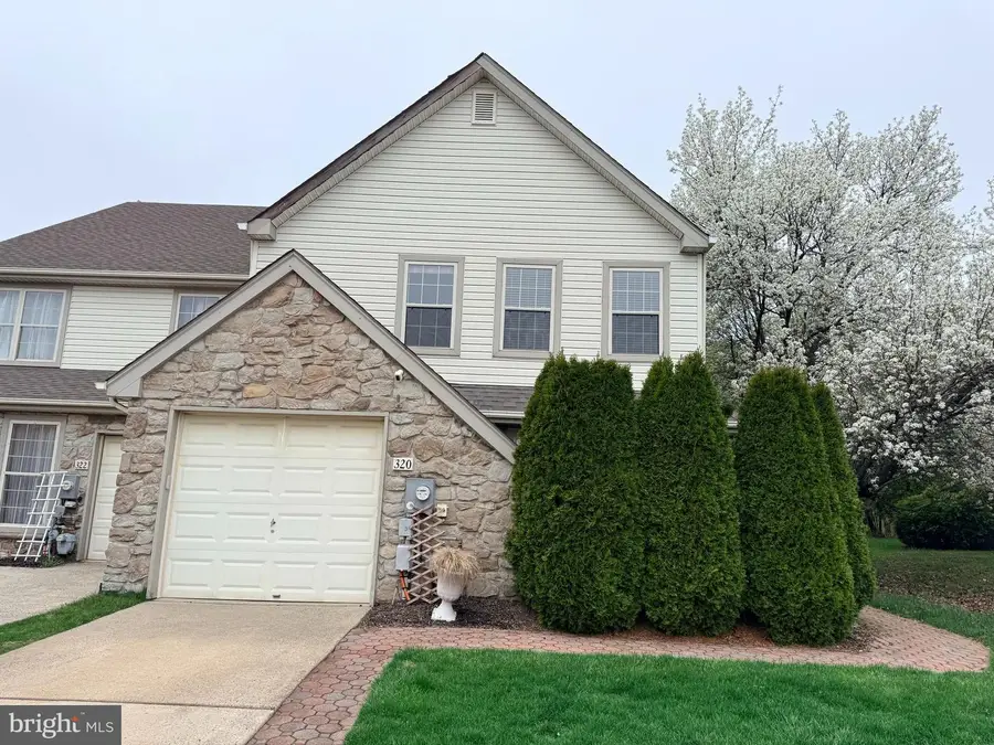 320 Wyndale Dr, Chalfont, PA 18914 - #2