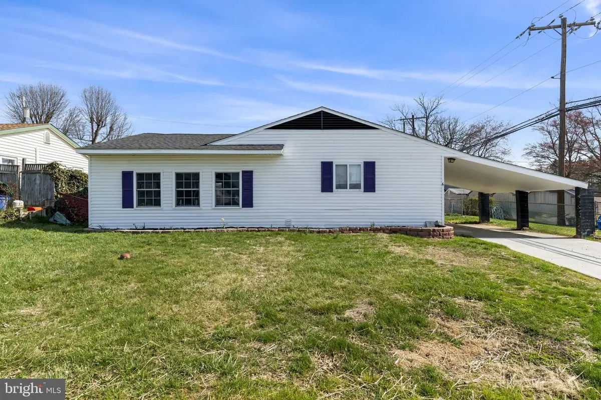 6 Black Walnut Rd, Levittown, PA 19057 - #1