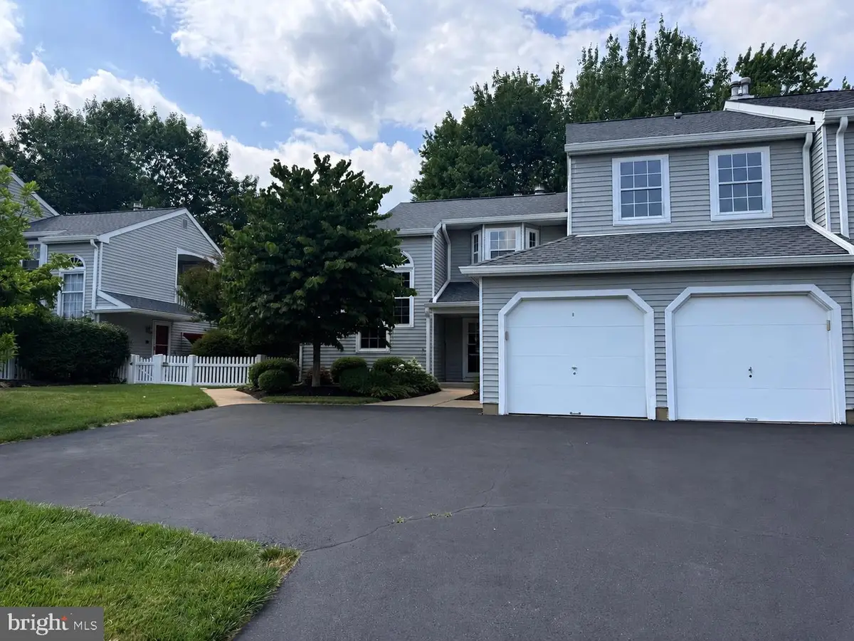 648-b Rose Hollow Dr #648b, Yardley, PA 19067 - #1