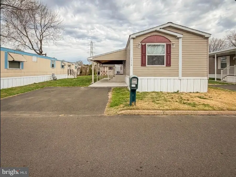 1114 Anders Dr, Morrisville, PA 19067 - #2