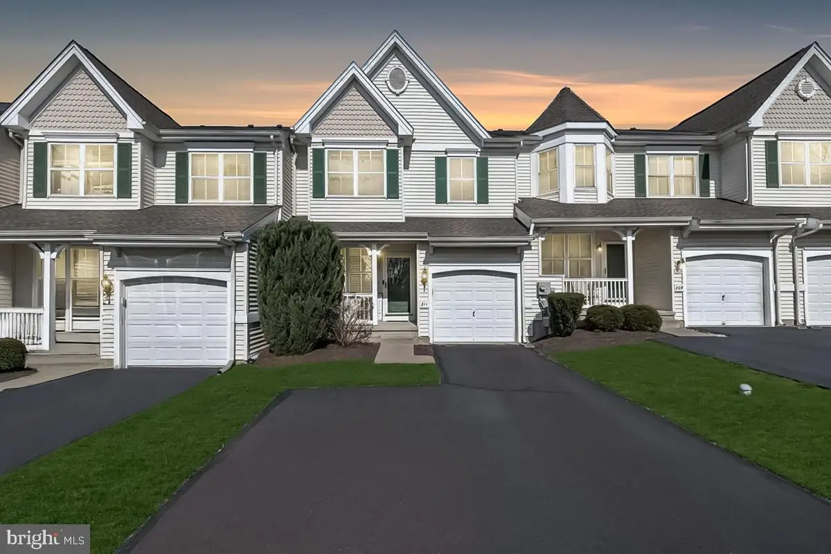 211 Barness Ln, Chalfont, PA 18914 - #1