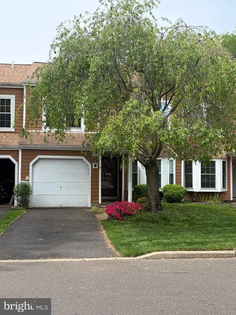 433 Trumbull Ct, Newtown, PA 18940 - #2