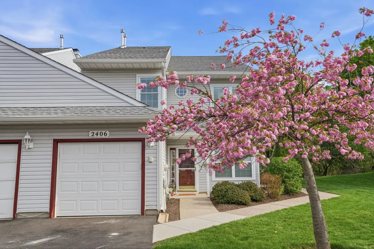 2406 Lynbrooke Dr, Yardley, PA 19067 - #1