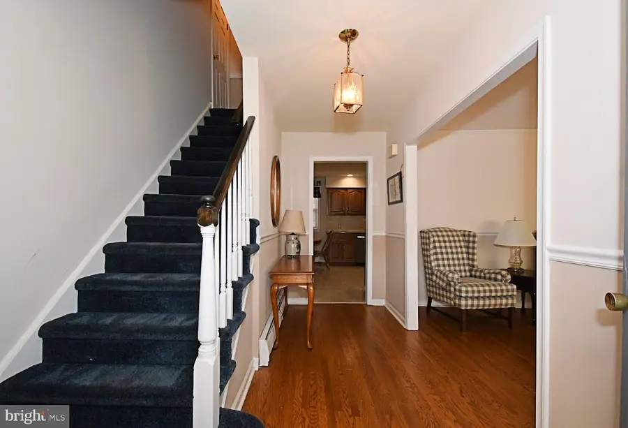 31 Farber Dr, Chalfont, PA 18914 - #3