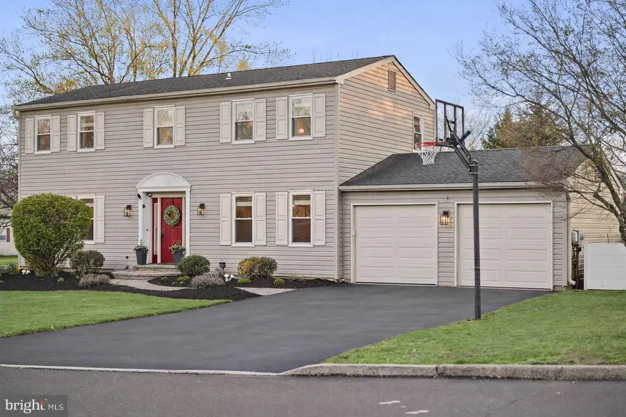 487 Old Mill Dr, Langhorne, PA 19047 - #2