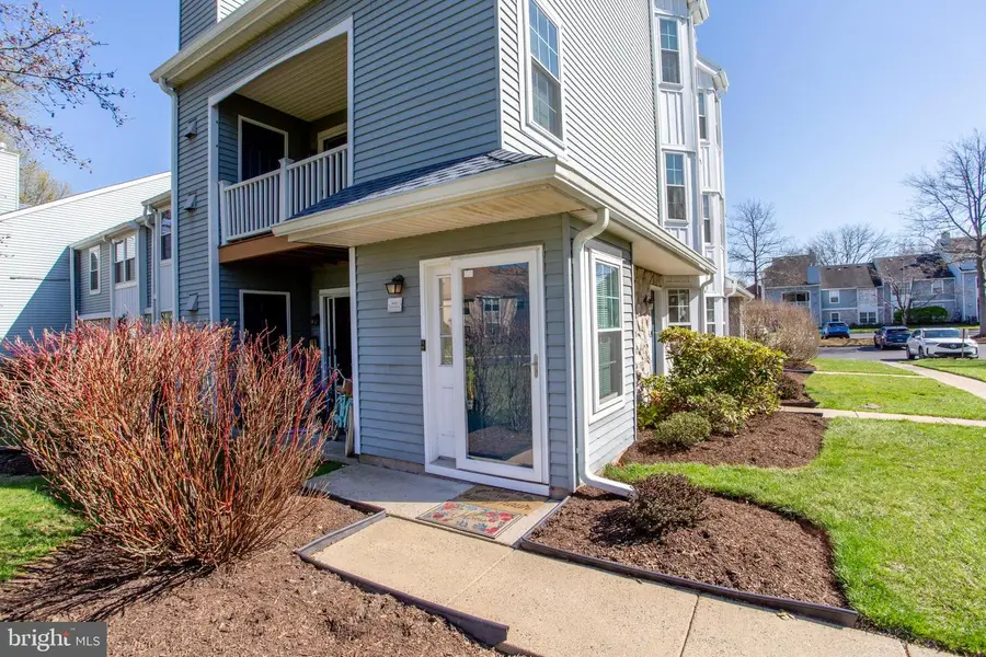 5017 Hopkins Ct, Southampton, PA 18966 - #2