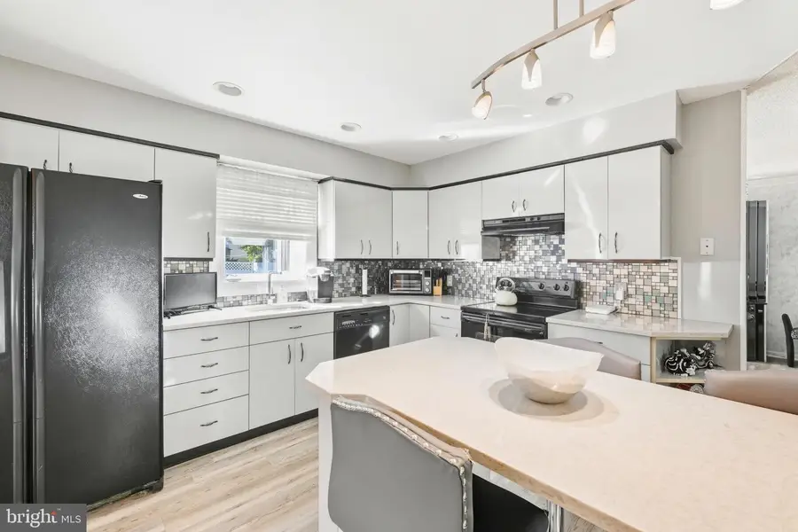 1265 Barclay Cres, Yardley, PA 19067 - #2