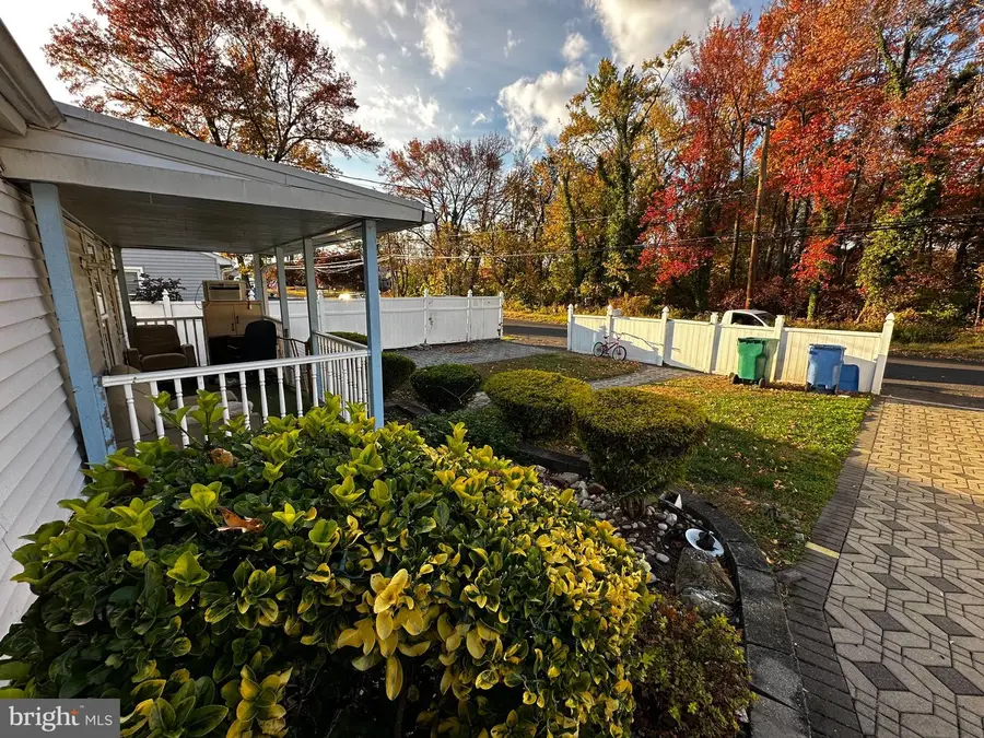 910 Magnolia Ave, Croydon, PA 19021 - #3