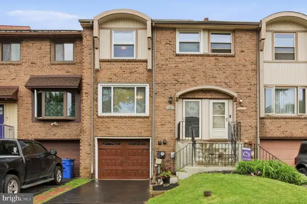 1023 Burnley Ct, BENSALEM, PA 19020