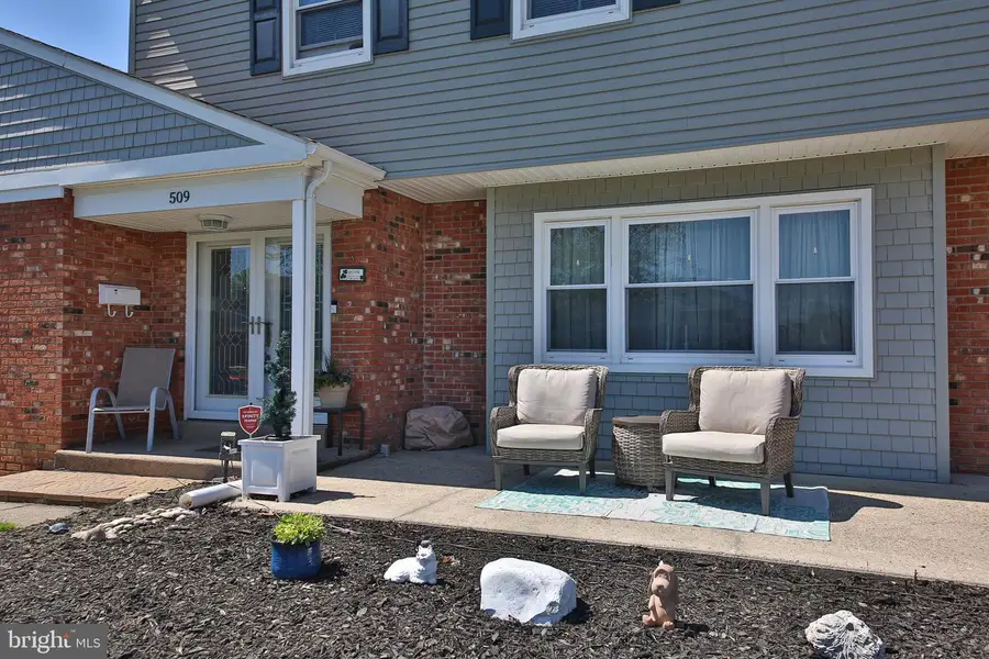 509 Ehret Rd, Fairless Hills, PA 19030 - #2