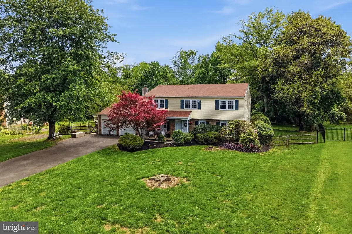 18 W Elizabeth Ln, Richboro, PA 18954 - #1