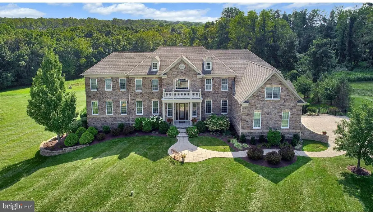 24 Hayhurst Dr, Newtown, PA 18940 - #1