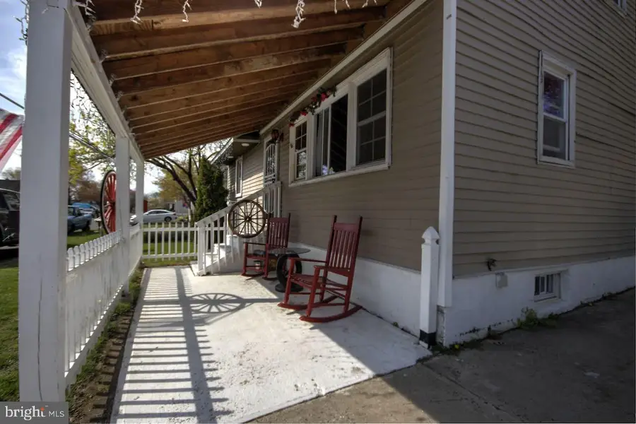 1047 Harrison St, Bristol, PA 19007 - #3