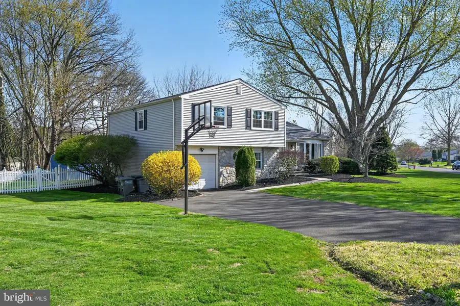 100 Michael Rd, Southampton, PA 18966 - #2