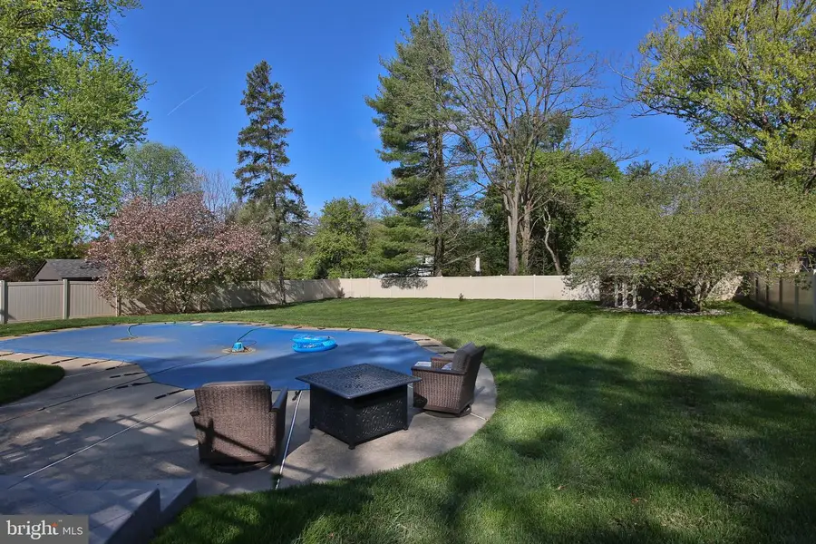 158 S Shady Retreat Rd, Doylestown, PA 18901 - #3