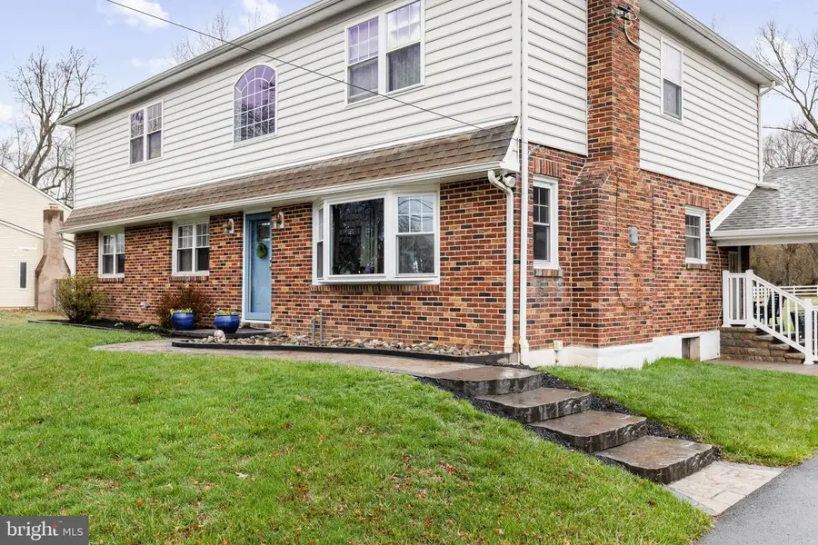 2327 Dubree Ave, Warrington, PA 18976 - #2